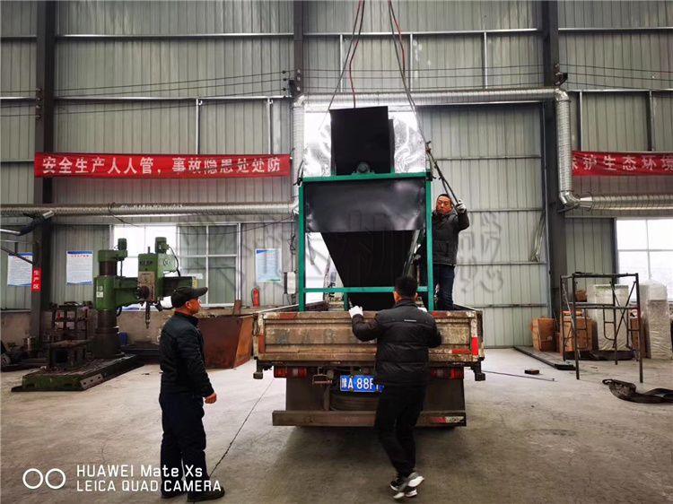 篩分機(jī)發(fā)貨現(xiàn)場