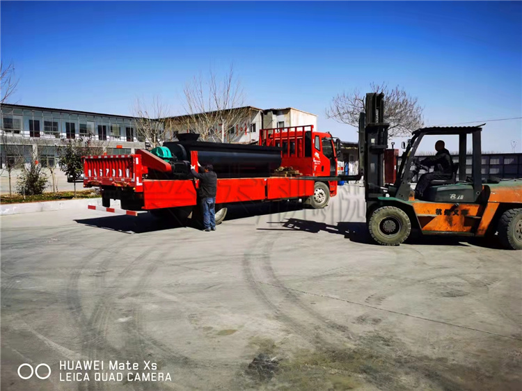 有機肥雙軸攪拌機發(fā)貨現(xiàn)場